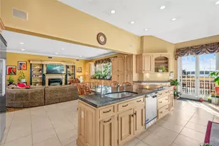 28 Old Neck Rd S, Center Moriches, NY 11934 - Photo 10