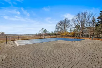 28 Old Neck Road S, Center Moriches, NY 11934 - Photo 32