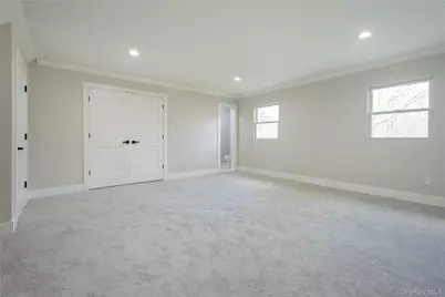 7 Howard Drive, Coram, NY 11727 - Photo 18