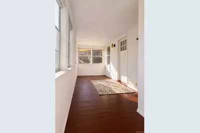 31 Oakland Avenue, Port Jefferson Station, NY 11776 - Photo 2