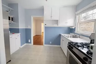 31 Oakland Ave, Port Jefferson Station, NY 11776 - Photo 8