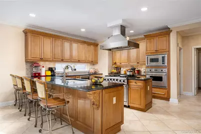 19 Hamlet Woods Drive, Saint James, NY 11780 - Photo 16