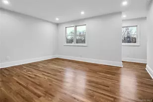 9 Susan Ln, Dix Hills, NY 11746 - Photo 14