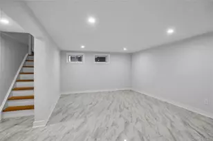 9 Susan Ln, Dix Hills, NY 11746 - Photo 28