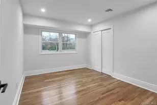 9 Susan Ln, Dix Hills, NY 11746 - Photo 22