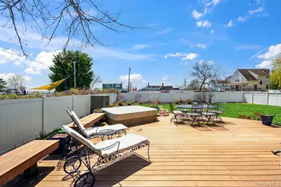 30 Consuelo Place, Oakdale, NY 11769 - Photo 18