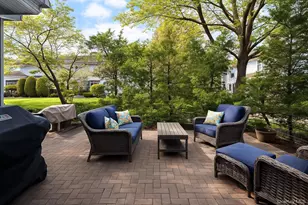 445 Bardini Dr, Melville, NY 11747 - Photo 14