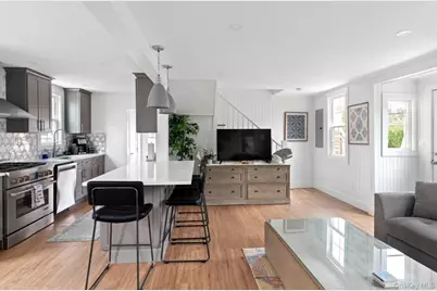 906 Evergreen Walk, Ocean Beach, NY 11770 - Photo 4
