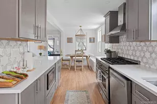 906 Evergreen Walk, Ocean Beach, NY 11770 - Photo 8