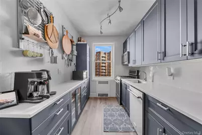 110-31 73rd Road #4B, Forest Hills, NY 11375 - Photo 6