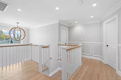 30 Virginia Road, Syosset, NY 11791 - Photo 24