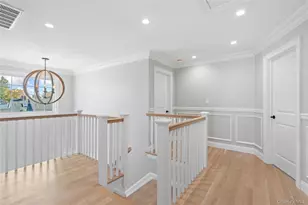 30 Virginia Rd, Syosset, NY 11791 - Photo 24