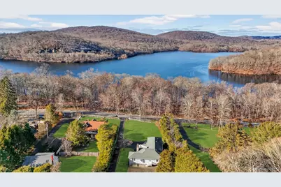 1166 Hunterbrook Road, Yorktown Heights, NY 10598 - Photo 30