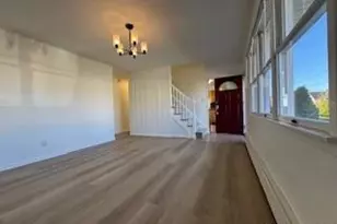 29 Arizona Ave, Syosset, NY 11791 - Photo 12