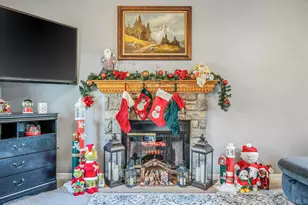 32 Rockledge Dr, Shirley, NY 11967 - Photo 4