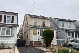 90-21 207th St, Queens Village, NY 11428 - Photo 2