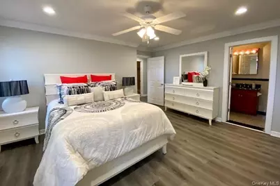 192 Adams Way #192, Sayville, NY 11782 - Photo 8