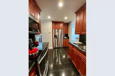 192 Adams Way #192, Sayville, NY 11782 - Photo 4