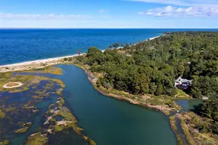 22 Flax Pond Woods Rd, Setauket, NY 11733 - Photo 2