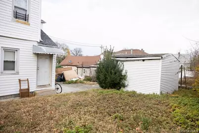 19 Frederick Avenue, Elmont, NY 11003 - Photo 4