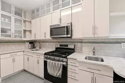 1316 43rd Street, Brooklyn, NY 11219 - Photo 12