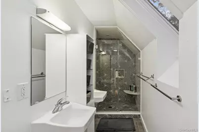 19 Walnut Avenue, East Quogue, NY 11942 - Photo 20