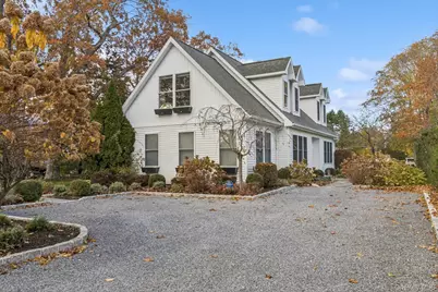 19 Walnut Avenue, East Quogue, NY 11942 - Photo 2
