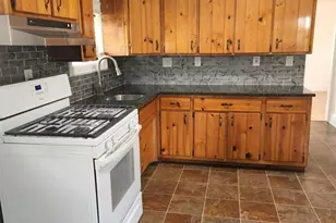 359 Erlanger Blvd, Babylon, NY 11703 - Photo 6