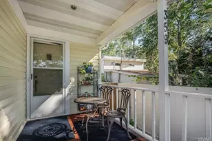 359 Erlanger Blvd, Babylon, NY 11703 - Photo 2