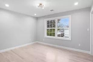 2268 Renfrew Ave, Elmont, NY 11003 - Photo 20