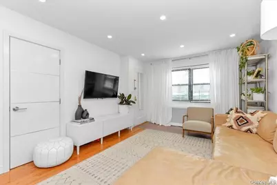 144-11 77 Road #A, Kew Gardens, NY 11367 - Photo 4