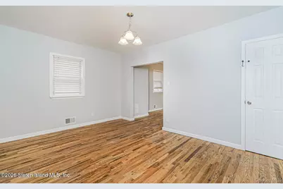 13 Laforge Ave, New York, NY 10302 - Photo 18