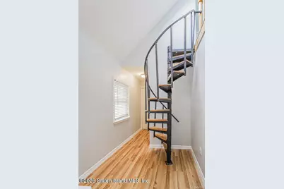 13 Laforge Ave, New York, NY 10302 - Photo 26