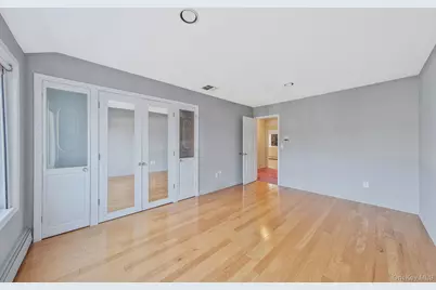 10 Cori Lane, Bohemia, NY 11716 - Photo 6