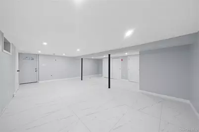 36 W 19th Street, Huntington Station, NY 11746 - Photo 26