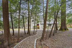 49 Twin Lakes Rd, South Salem, NY 10590 - Photo 16