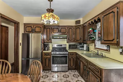 78-37 267th Street, Glen Oaks, NY 11004 - Photo 10