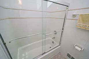 321 Sound Beach Blvd, Sound Beach, NY 11789 - Photo 22