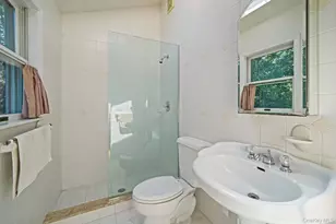 321 Sound Beach Blvd, Sound Beach, NY 11789 - Photo 16