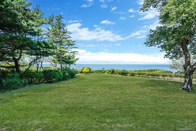 321 Sound Beach Boulevard, Sound Beach, NY 11789 - Photo 34