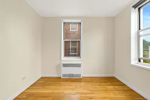 67-30 Clyde St, Forest Hills, NY 11375 - Photo 16