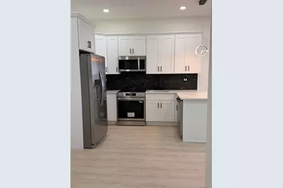 3255 Lawson Boulevard #203, Oceanside, NY 11572 - Photo 2