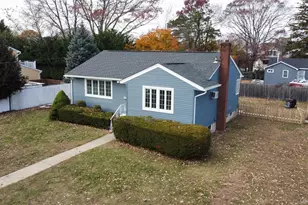 1536 5th St, West Babylon, NY 11704 - Photo 2