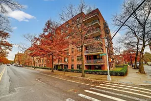 6495 Broadway, Bronx, NY 10471 - Photo 4