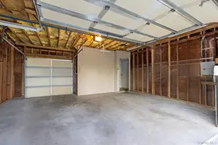 2011 Orinoco Dr, West Islip, NY 11795 - Photo 6