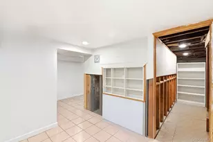 2011 Orinoco Dr, West Islip, NY 11795 - Photo 26