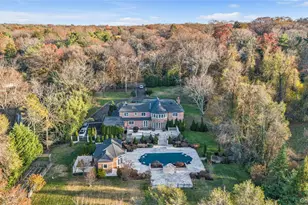 109 Wheatley Rd, Brookville, NY 11545 - Photo 8