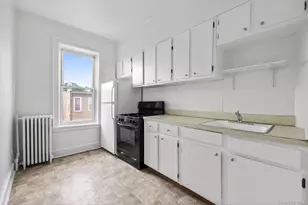 71-52 68th St, Glendale, NY 11385 - Photo 6