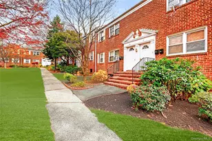 717 Tuckahoe Rd, Yonkers, NY 10710 - Photo 2