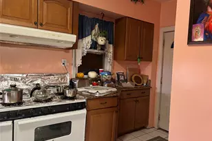 83 Roger Ave, Inwood, NY 11096 - Photo 4